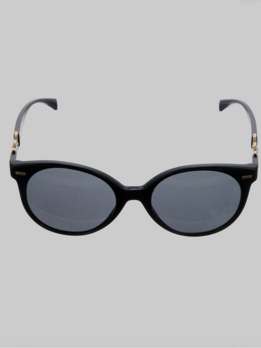Versace
Wayfarer Tinted Sunglasses